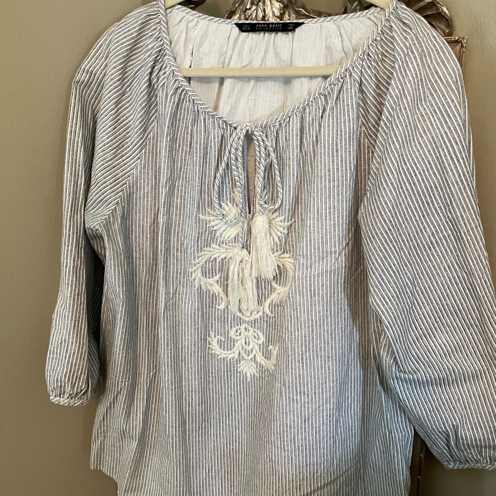 Zara sz large striped embroidered top